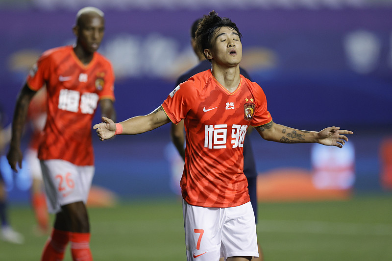 买球站-泰达客场逆转胜出，奋力追赶积分榜